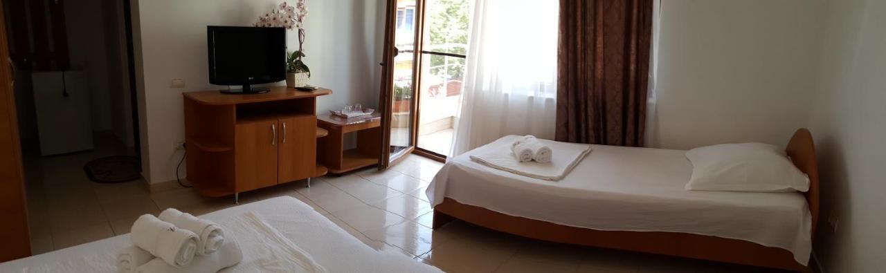 Vila Babai Hotel Западен Ефорие Екстериор снимка